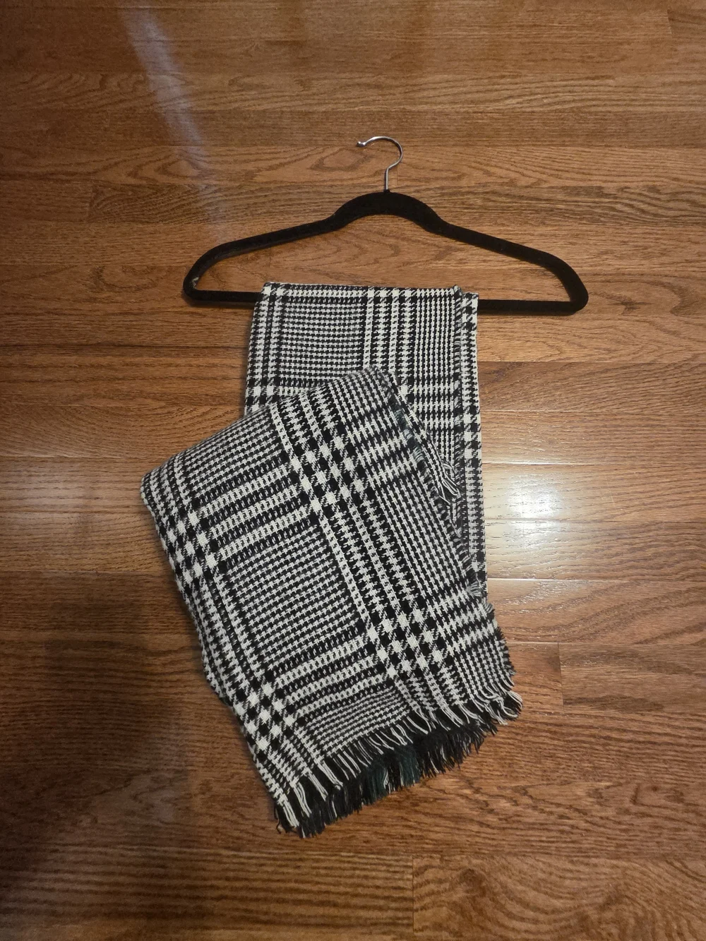 NNT Cozy Black & Green Plaid Throw Scarf
